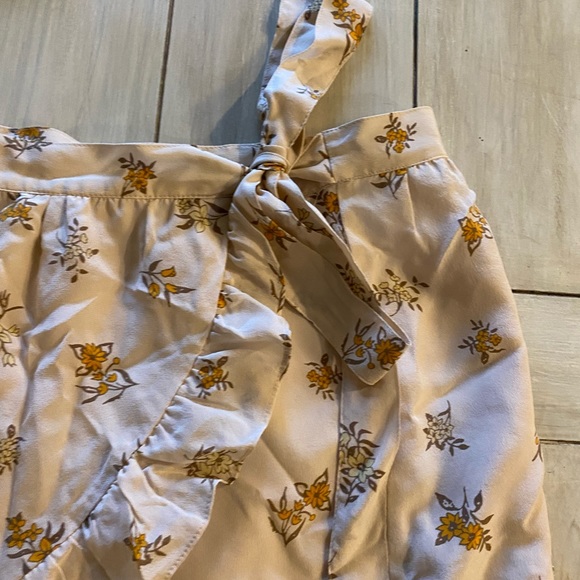 Madewell floral wrap skirt 100% silk!! - Picture 3 of 6